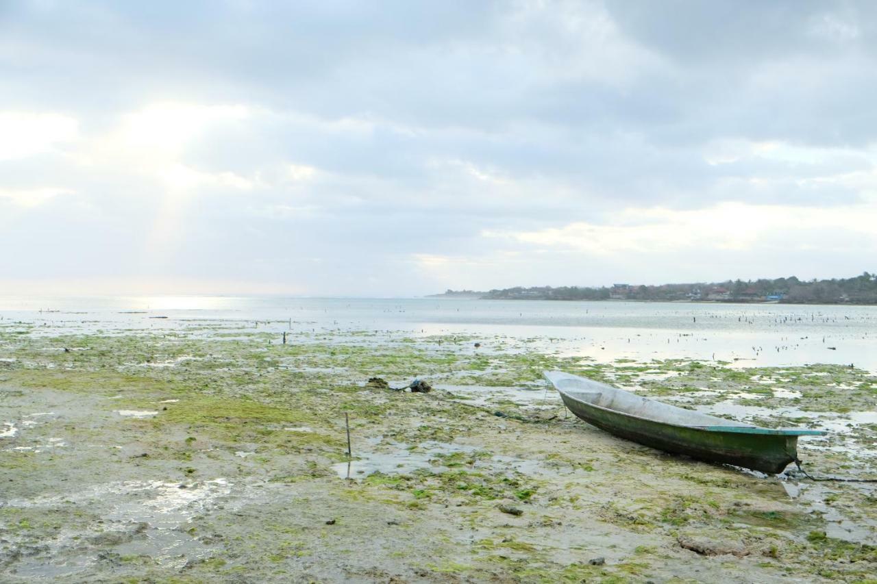 221 House Hotel Lembongan Buitenkant foto